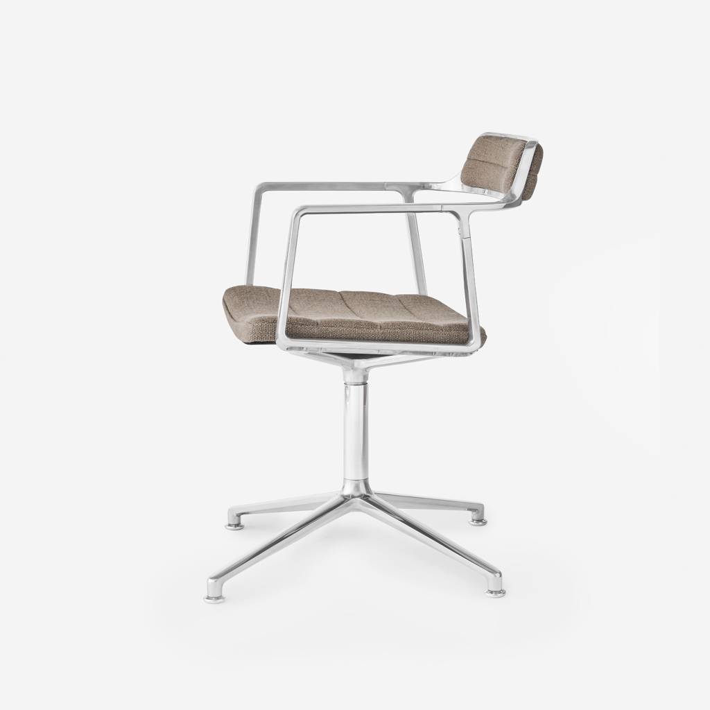 Vipp Swivel Chair | 452 - vipp452 - Dark Sand textile, Gliders