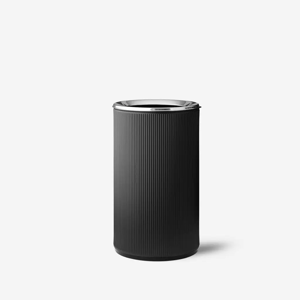Vipp Open Top Bin 60 L / 16 Gal, Black/Polished lid