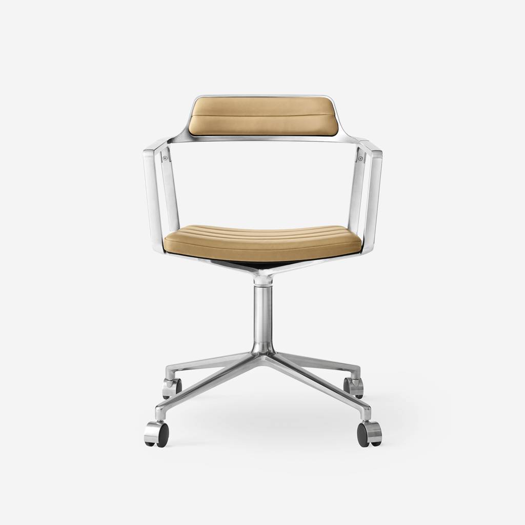 Vipp Swivel Chair | 452 - vipp452 - Camel, Castors