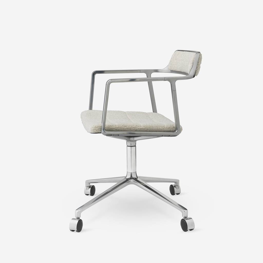 Vipp Swivel Chair | 452 - vipp452 - Wavy, Castors
