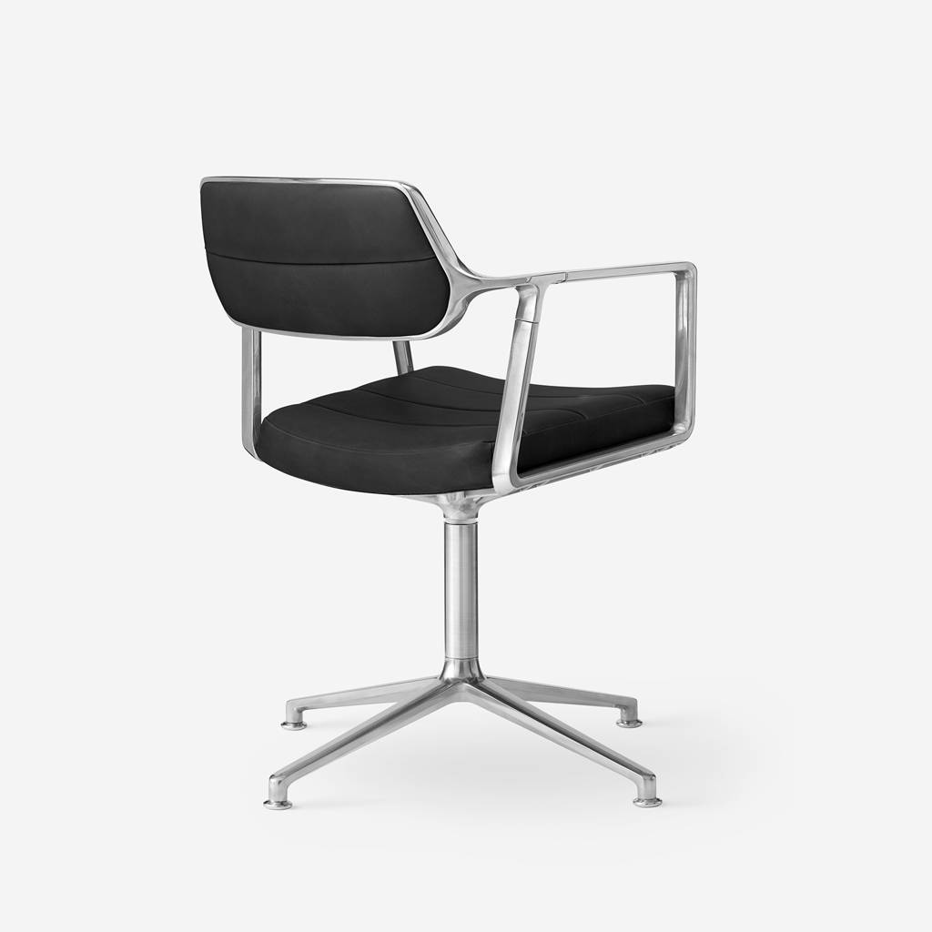 Vipp Swivel Chair | 453 - vipp453 - Black, Gliders