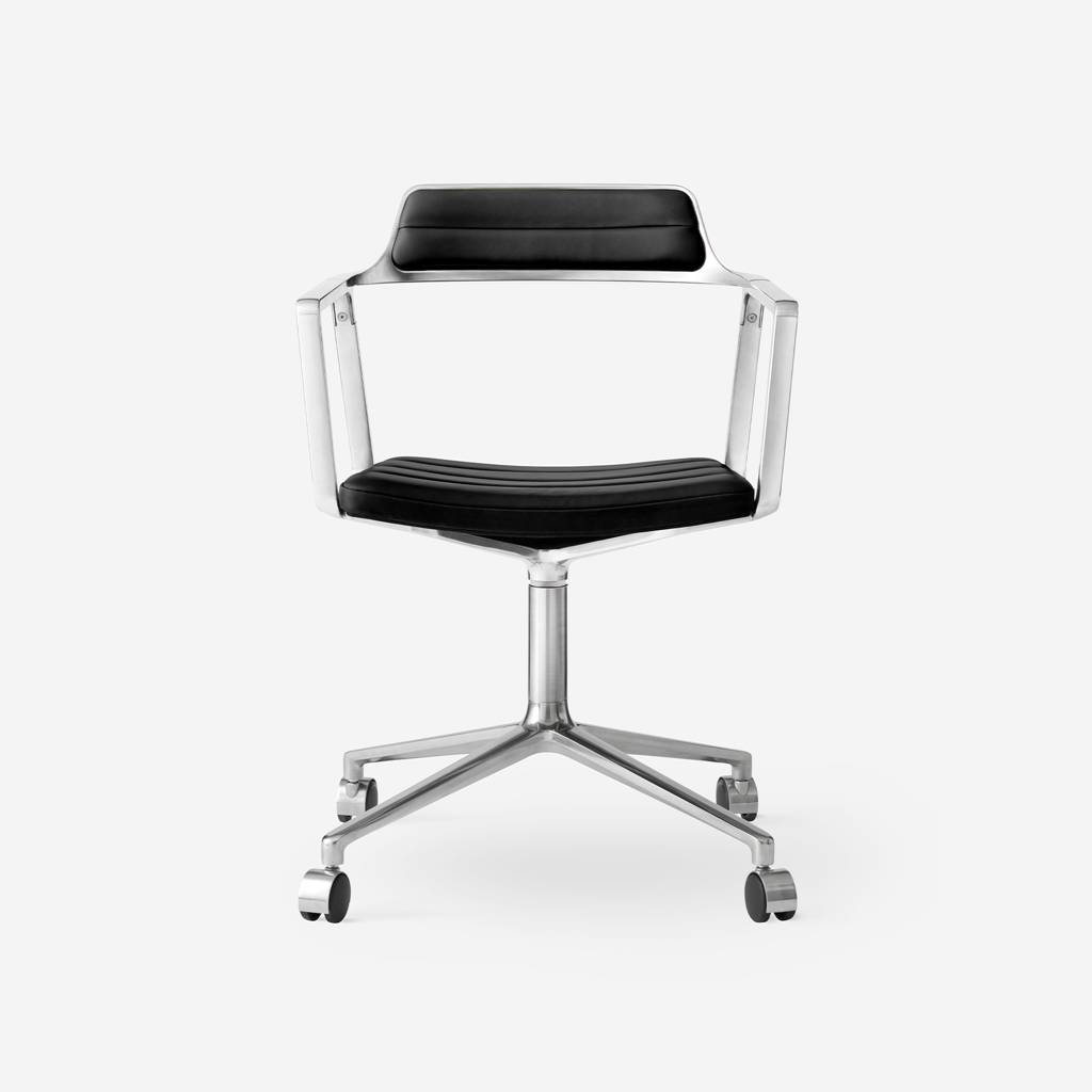 Vipp Swivel Chair | 452 - vipp452 - Black, Castors