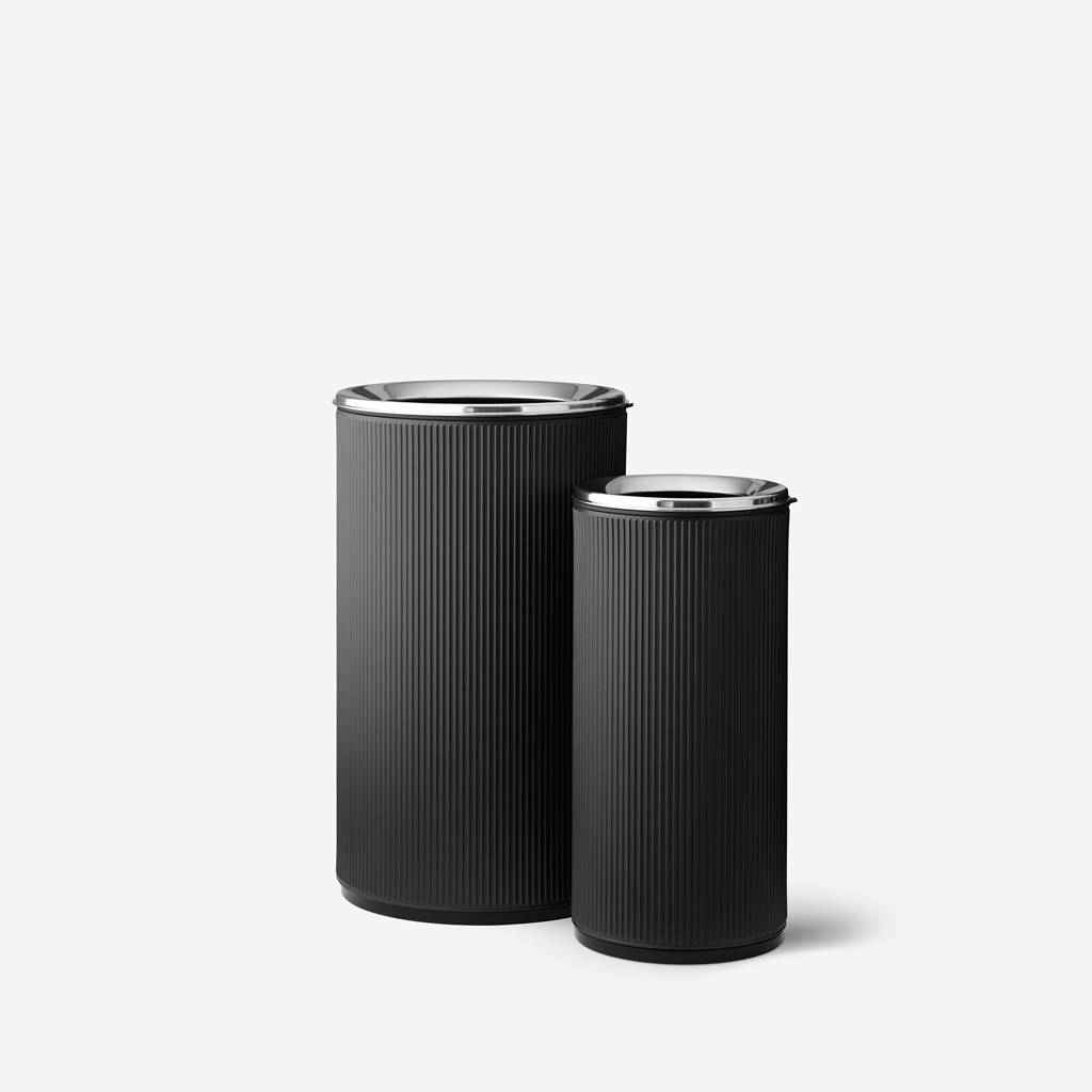 Vipp Open Top Bin 60 L / 16 Gal - vipp19 - Black/Polished lid