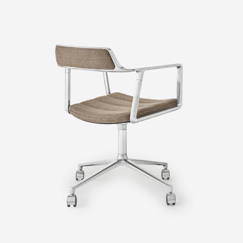 Vipp Swivel Chair | 452 - vipp452 - Dark Sand textile, Castors