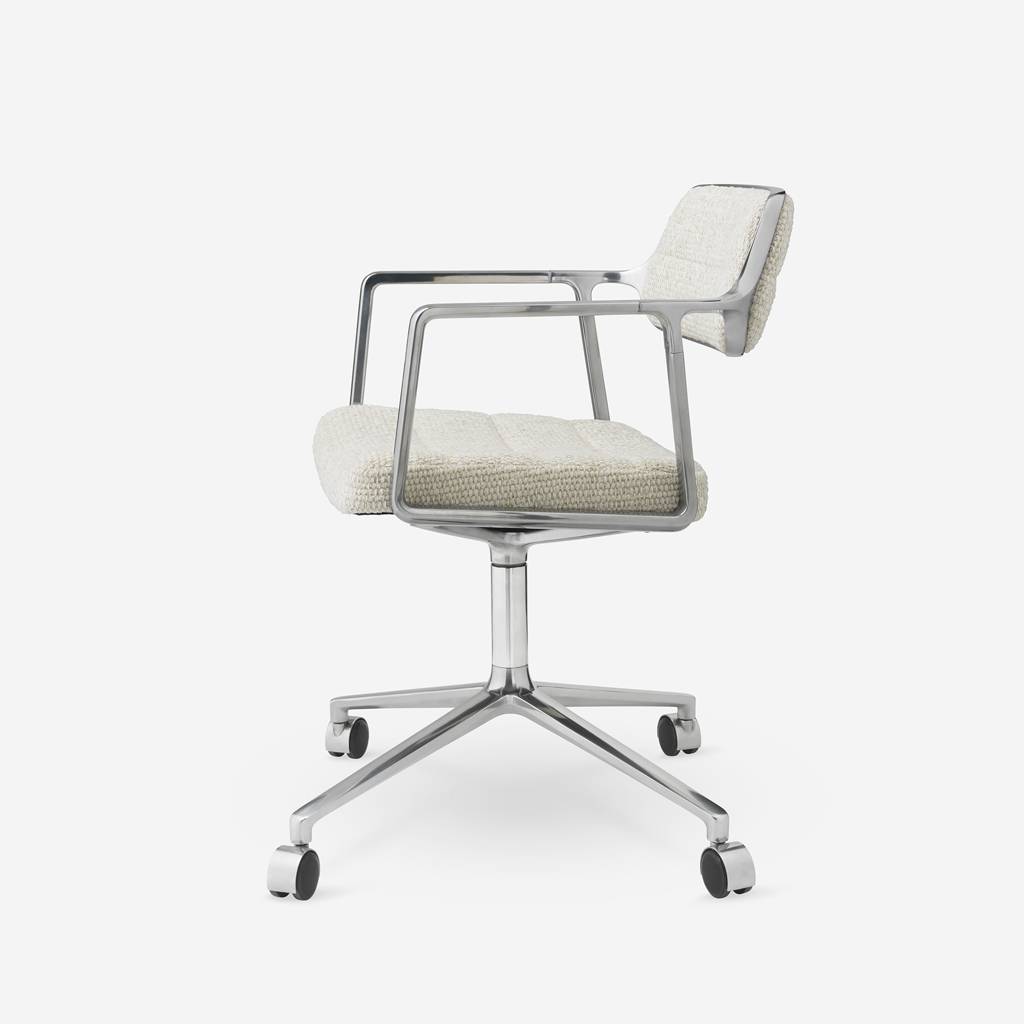Vipp Swivel Chair | 453 - vipp453 - Wavy, Castors