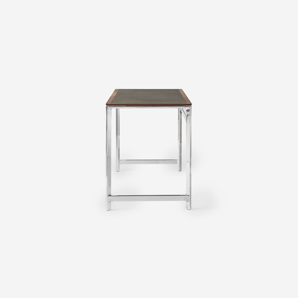 Vipp Studio Desk - vipp430 - Walnut w/bosco leather