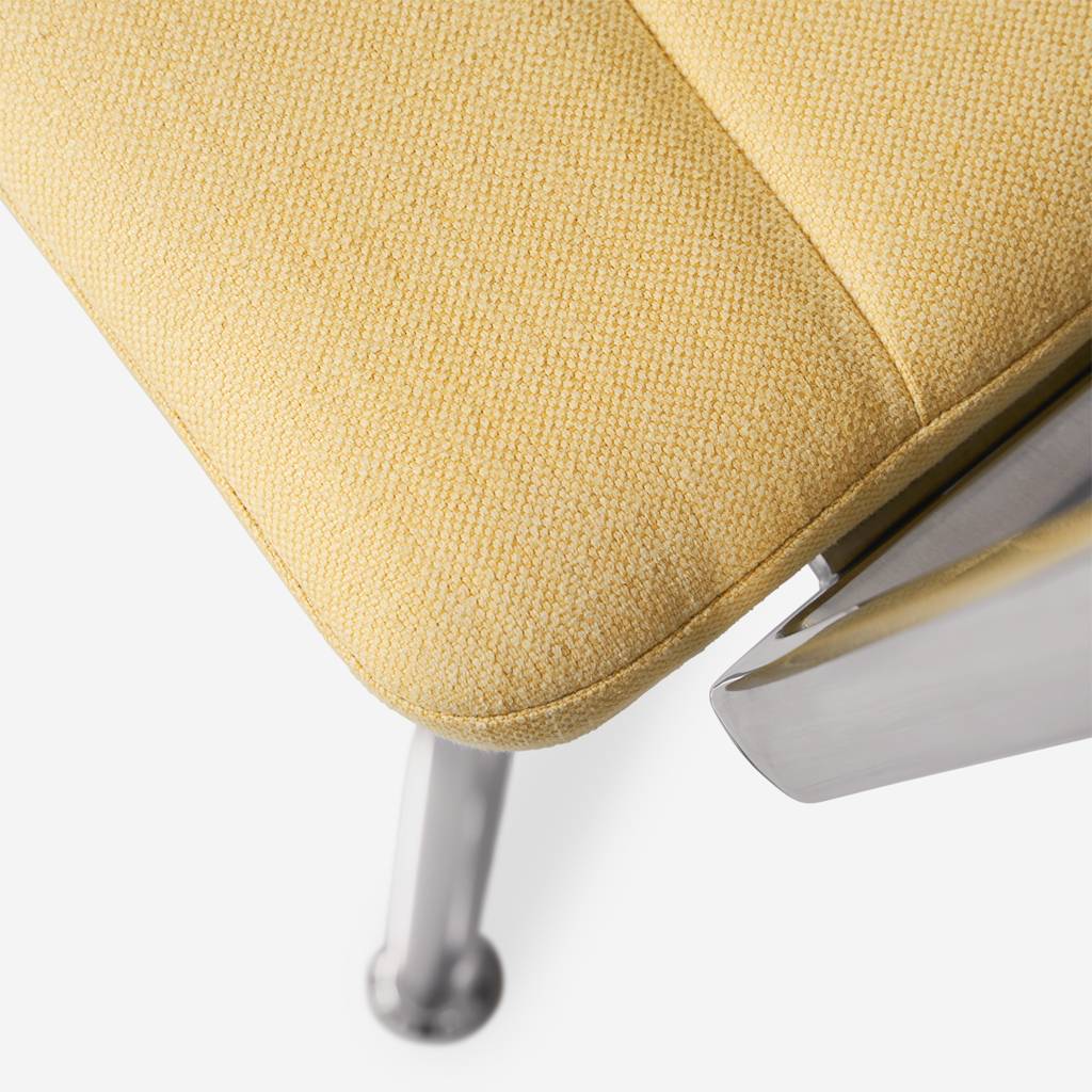 Vipp Swivel Chair | Mesura Edition - vipp452 - Yellow